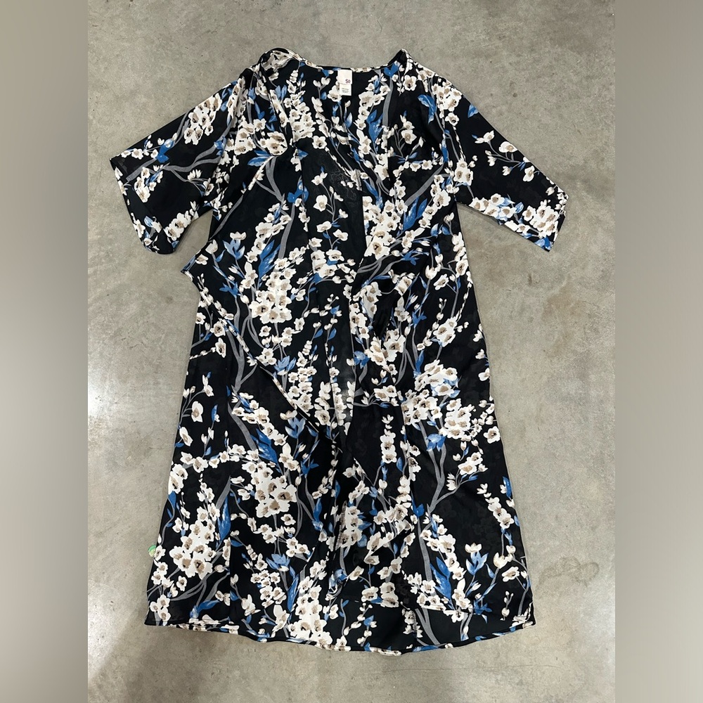 SO floral duster
